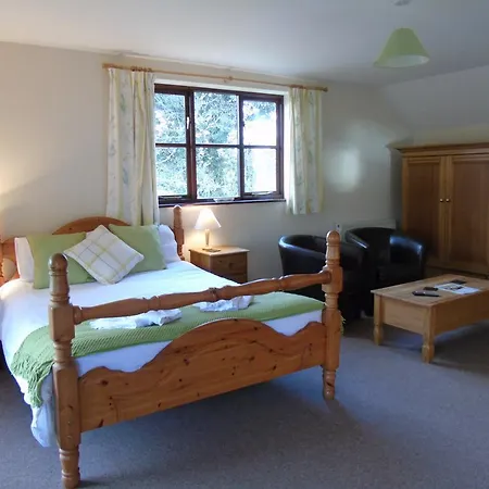Pwllgwilym B & B Билт-Уэлс Экстерьер фото